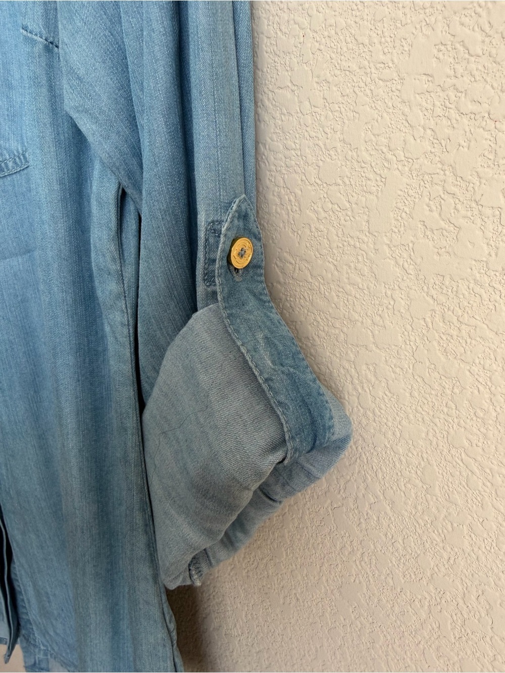 Floral Embroidered Chambray Shirt Size 6 Blue C Wonder Roll Tab Boho Western Top - Picture 6 of 16